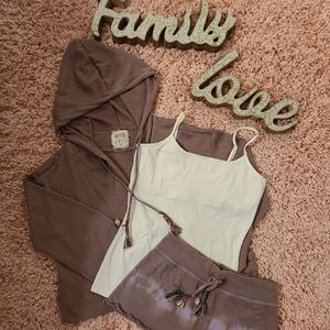 Unique Medium Purple Light Sweater W/hood.